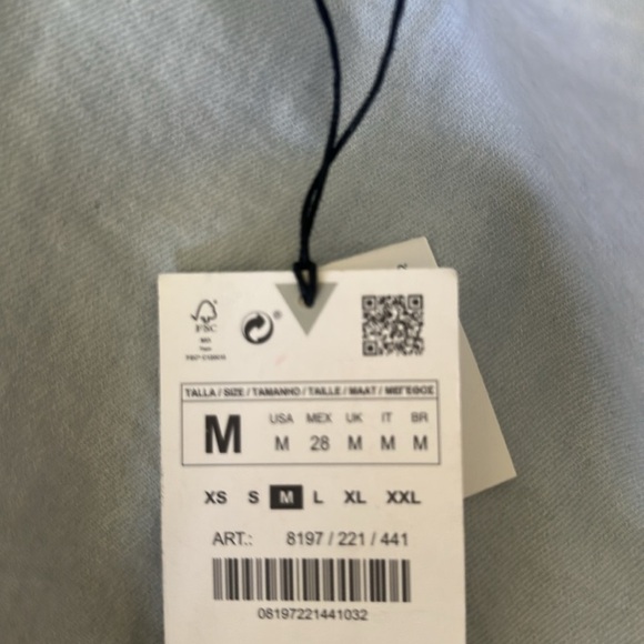 Zara - Picture 4 of 4